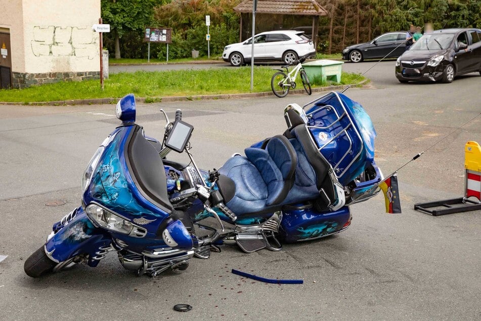 Ein Motorradfahrer wurde am heutigen Sonntag bei einem Unfall in Elsterberg verletzt.