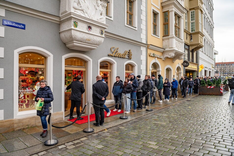 Im vergangenen Jahr pilgerten viele wegen der Dubai-Schokolade zum Lindt-Store in Dresden.