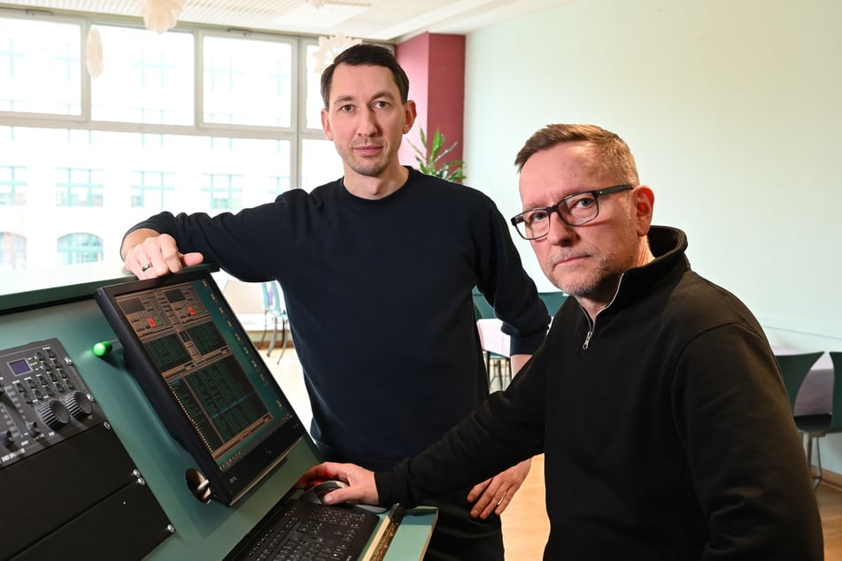 Die Chefs der Tanzschule Emmerling Carsten Hetze (42, l.) und Mirko Dreischarf (53) steuern mit der Insolvenz einen finanziellen Neuanfang an.