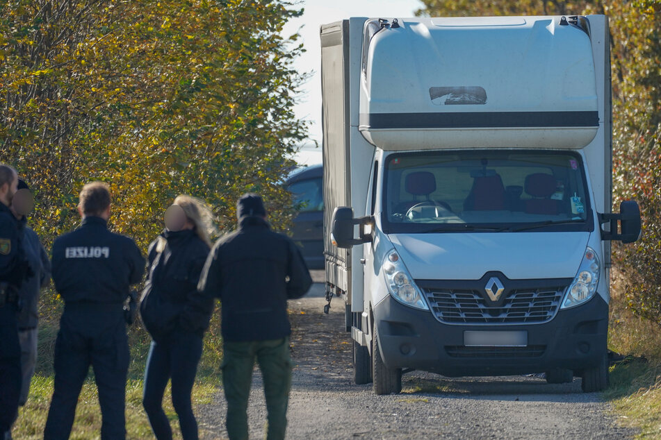 Flüchtlingstod in Sachsen: Polizei fahndet nach Schleuser nun bundesweit!