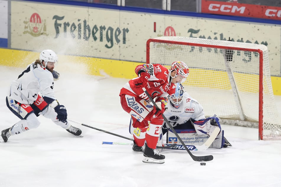 Tim McGauley (30) und Co. wollen Freitagabend Schwung gegen Schlusslicht Kaufbeuren holen für die Pre-Play-offs.