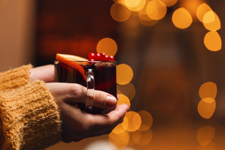 Am Sonntag könnt ihr nochmals die letzte Gelegenheit nutzen, um beim diesjährigen "Hoflößnitzer WeinbergGlühen" einen Glühwein zu genießen. (Symbolfoto)