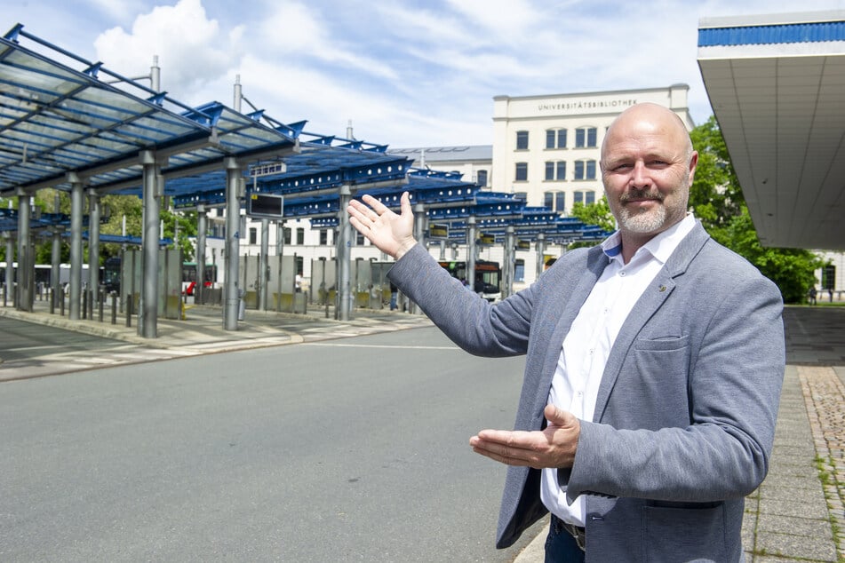 Nico Köhler (49, AfD) bringt sich mit scharfer Kritik an Schulze immer wieder in Stellung - ob er wirklich kandidiert, lässt er offen.