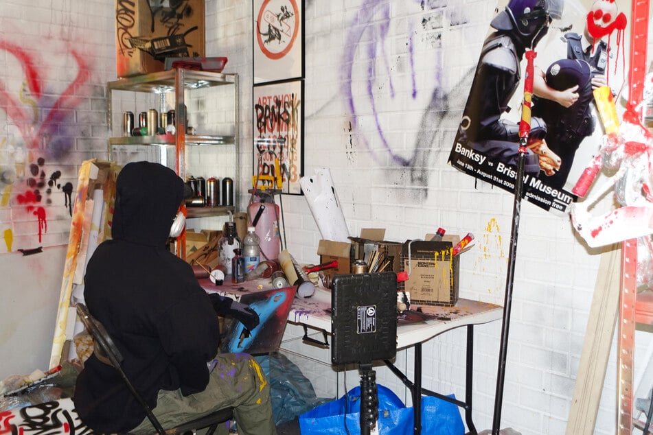 Durch verschiedene Nachbildungen gewährt "House of Banksy" einen Einblick in die Arbeit des Künstlers.