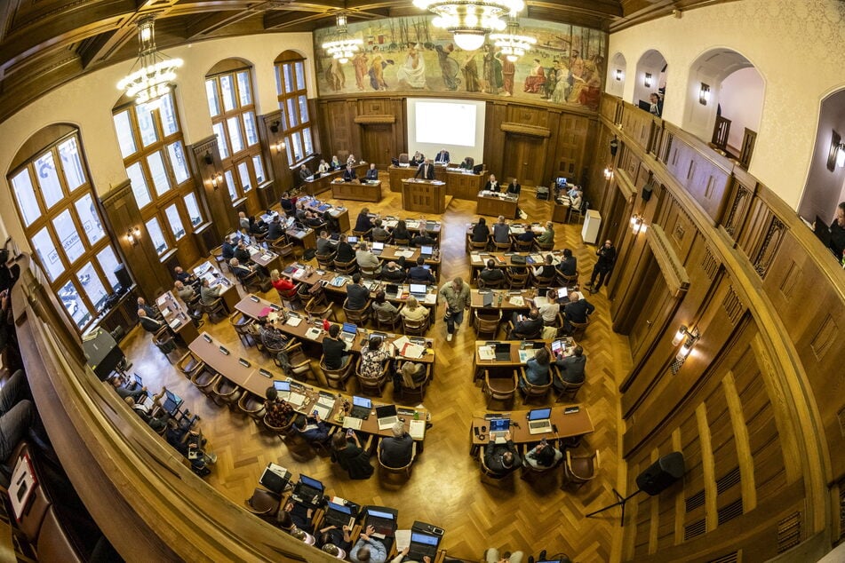 Köhler nimmt am Mittwoch als fraktionsloser Stadtrat im Rathaus Platz.