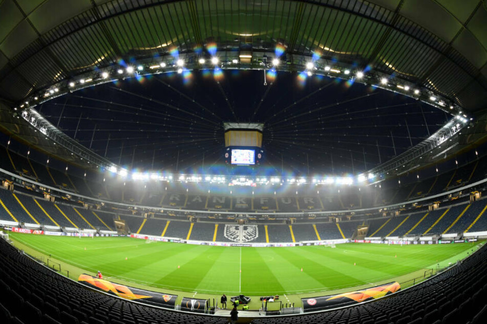 Jedem Fan ist ein Zeitfenster zugeteilt, in dem er das Stadion betreten darf.