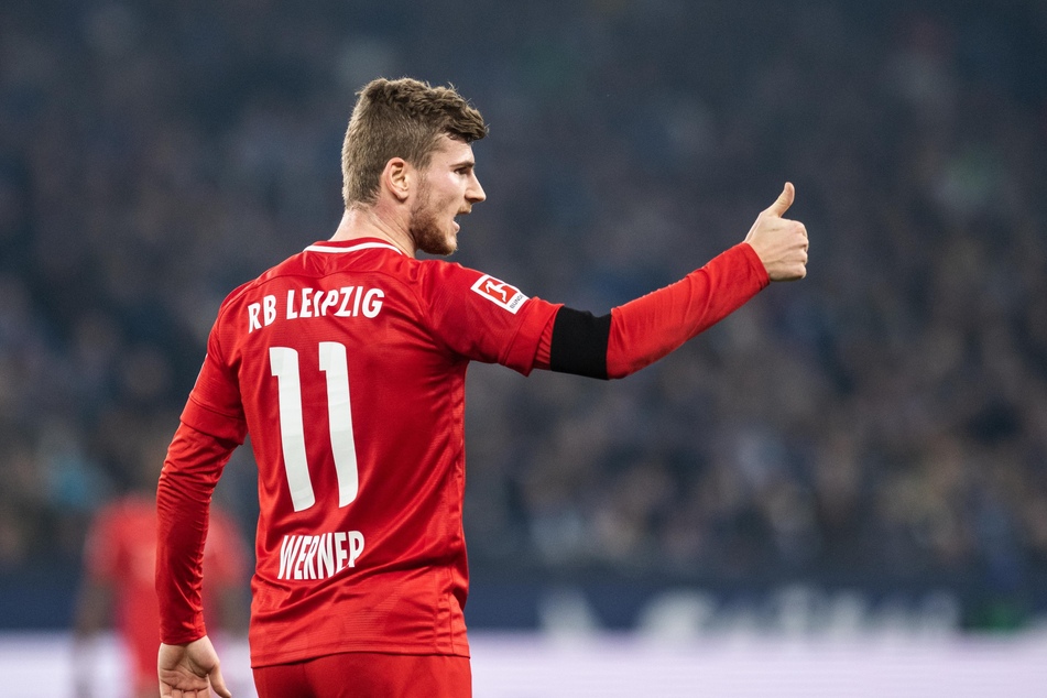 Die ungewöhnliche Absage an den FC Bayern haben die Vermutungen zumindest erhärtet.