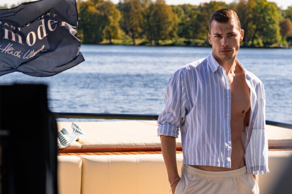 GNTM: GNTM-Tony kehrt Deutschland den Rücken: Darum packt er seine Siebensachen