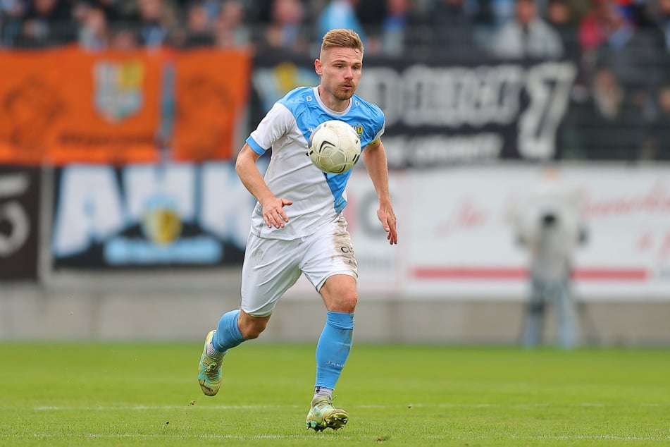CFC-Abwehrchef Robert Zickert (35) wird in den kommenden Wochen nicht auf dem Platz stehen.