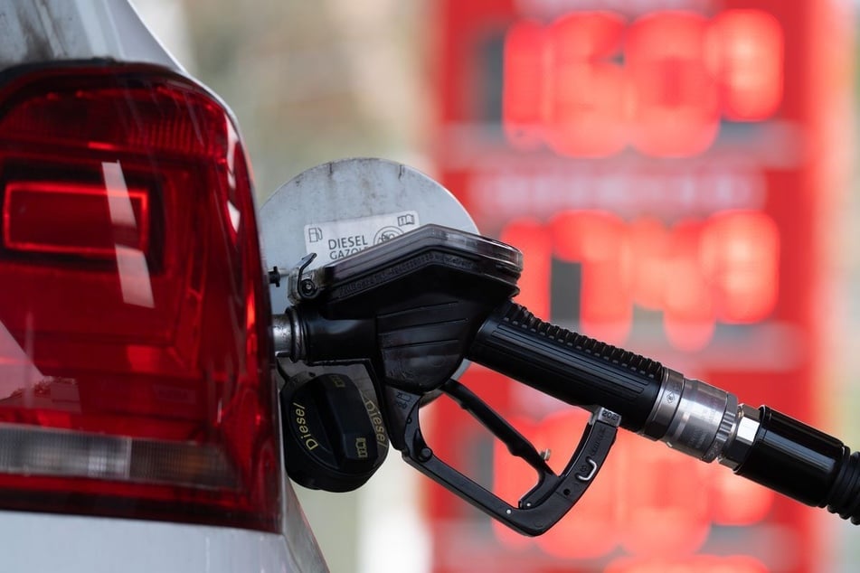 Ob Diesel oder Benzin: An den Zapfsäulen wird es noch teurer. (Symbolfoto)