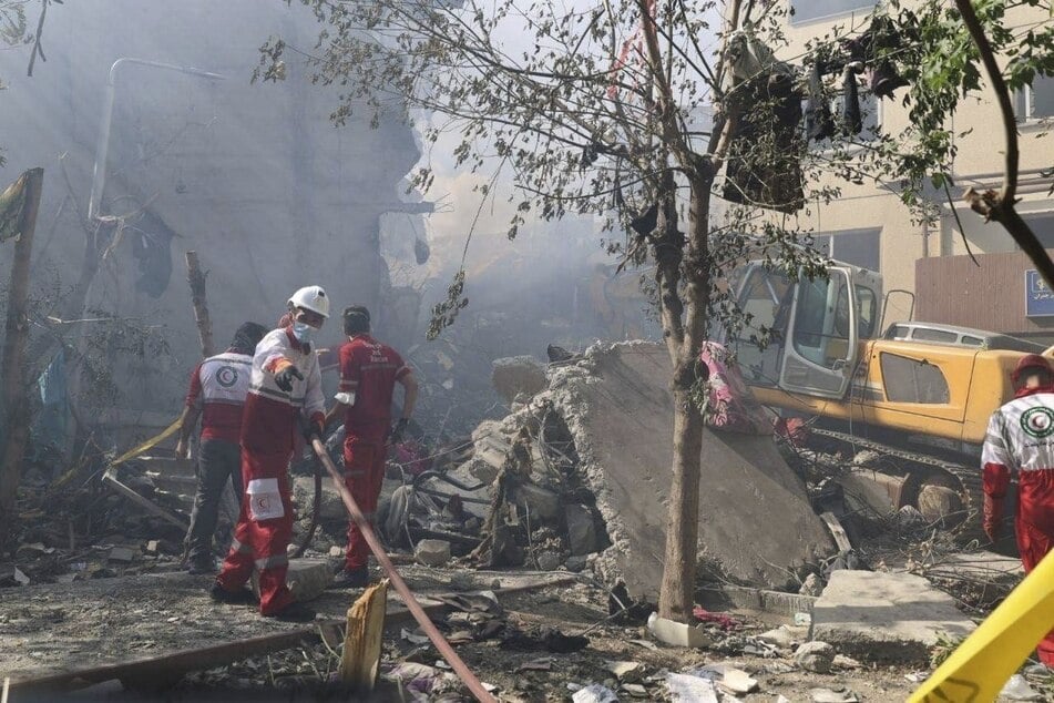 Der Konflikt zwischen Israel und dem Iran eskaliert weiter. Aus Teheran werden neue Angriffe gemeldet.