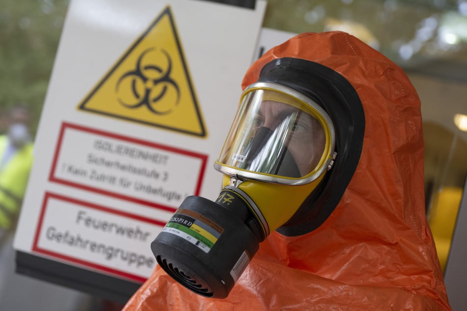 Die Feuerwehr war mit einem Großaufgebot im Einsatz. (Symbolbild)