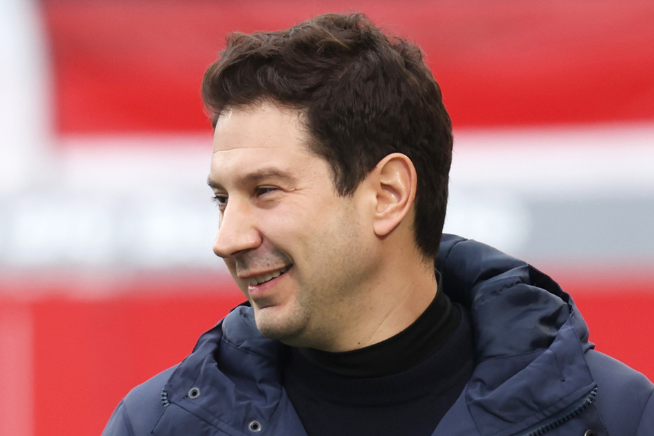 Trainer Argirios Giannikis (44) und seine Spieler vom TSV 1860 München wollen sich in der kommenden Saison den Aufstiegstraum erfüllen.