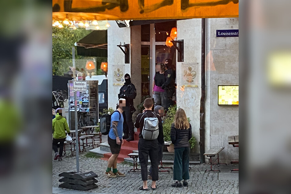 Auch in der Dresdner Neustadt soll am gestrigen Donnerstag eine Gastro-Razzia stattgefunden haben.