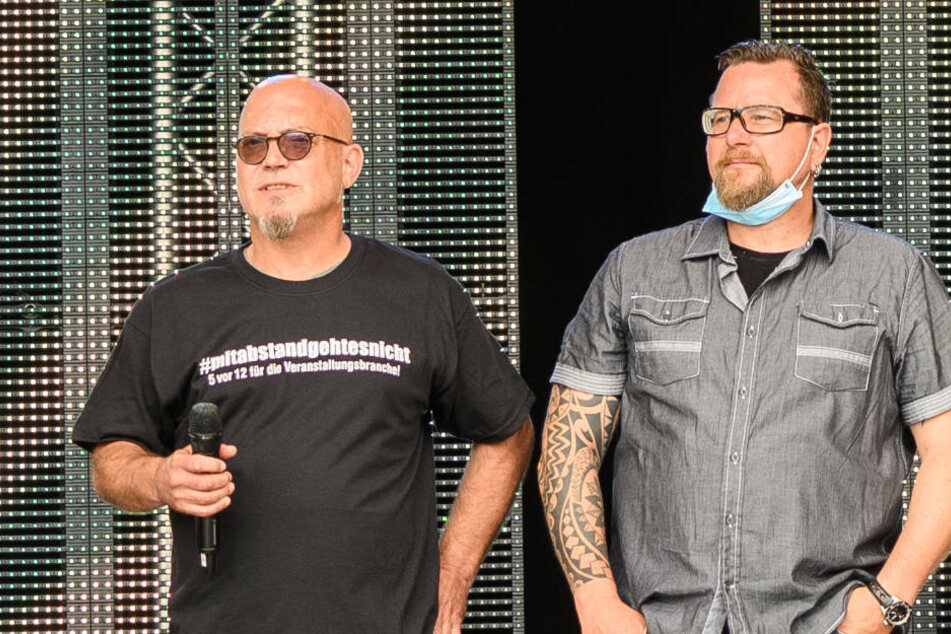 Die Dschungelcamp-Gucker Ande Werner (l.) und Lars Niedereichholz alias Mundstuhl konnten in diesem Jahr mit "Die große Dschungelshow" nichts anfangen (Archivbild).