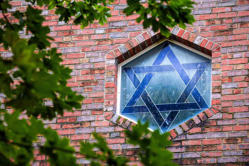 Mehr Anrufe bei Telefonseelsorge: Juden in NRW kämpfen mit Ängsten und Unsicherheit