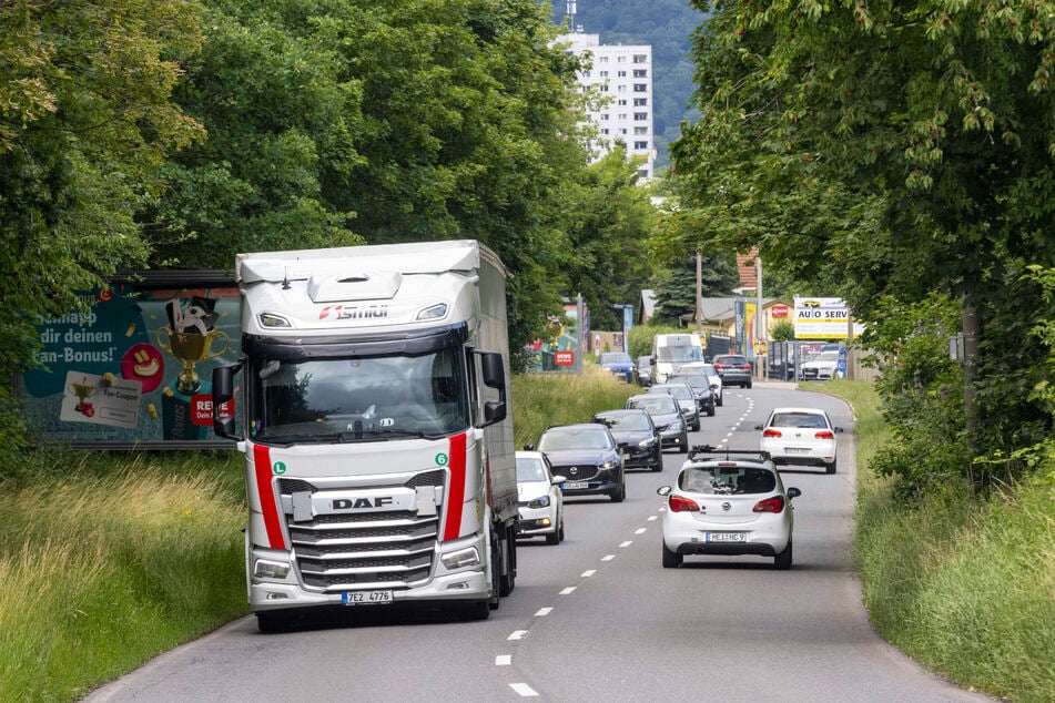 Seit 22 Jahren hat der Lange Weg in Prohlis Sanierungsbedarf.