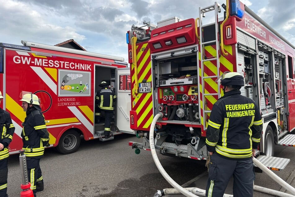 Die Feuerwehr schätzte den Fund zunächst als echt ein - nun aber die Entwarnung.