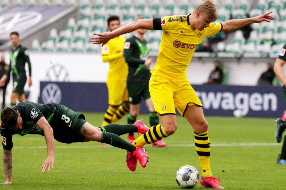 BVB-Torjäger Erling Haaland (r.) blieb gegen den VfL Wolfsburg blass. Läuft er gegen Bayern München wieder zu Hochform auf?