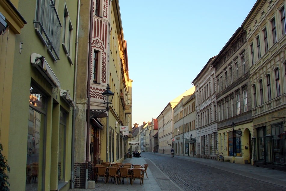 In der Collegienstraße in Wittenberg machte die Polizei am Montag einen tragischen Fund: in einer Wohnung stießen Beamte auf zwei tote Säuglinge. (Archivbild)