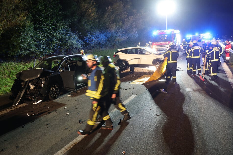 Insgesamt wurden bei dem Unfall auf der A96 acht Menschen verletzt – zwei von ihnen schwer.