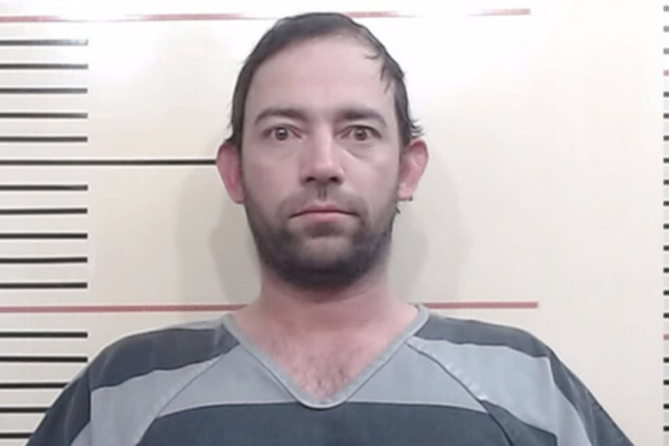 Adan Banuelos (36) musste nach seiner Eskapade mit aufs Polizeirevier kommen.