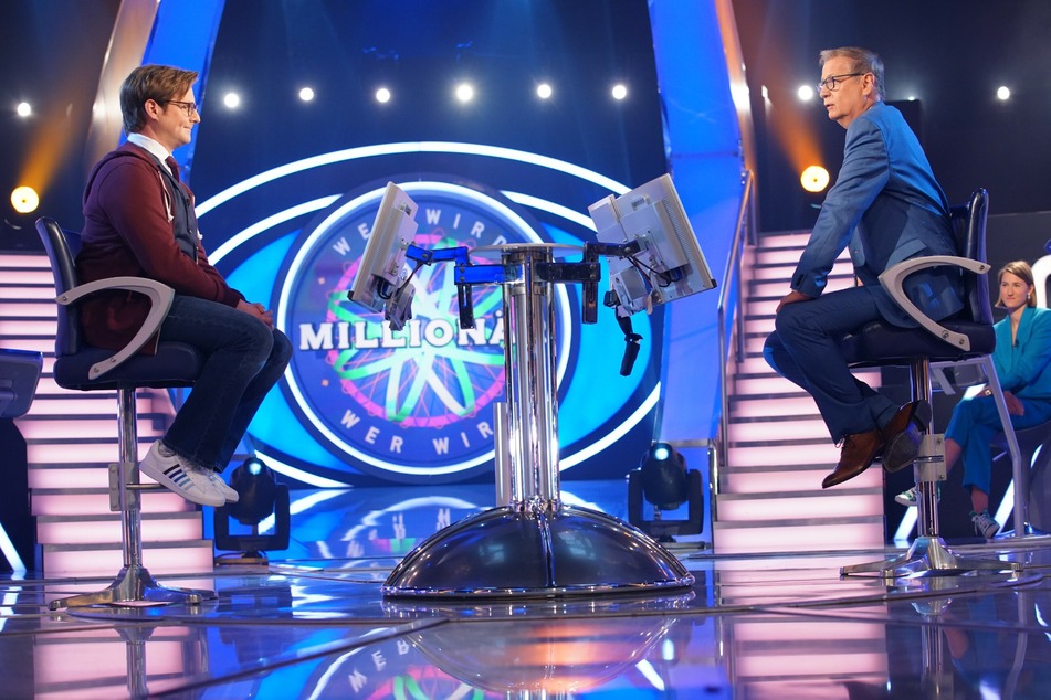 Kandidat Lars Grabowski (44, l.) erspielte am Montagabend bei "Wer wird Millionär" 64.000 Euro.