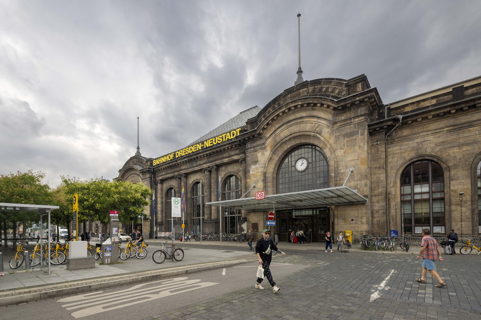 Am Bahnhof Neustadt sorgte ein Schwarzfahrer für Ärger. (Archivbild)