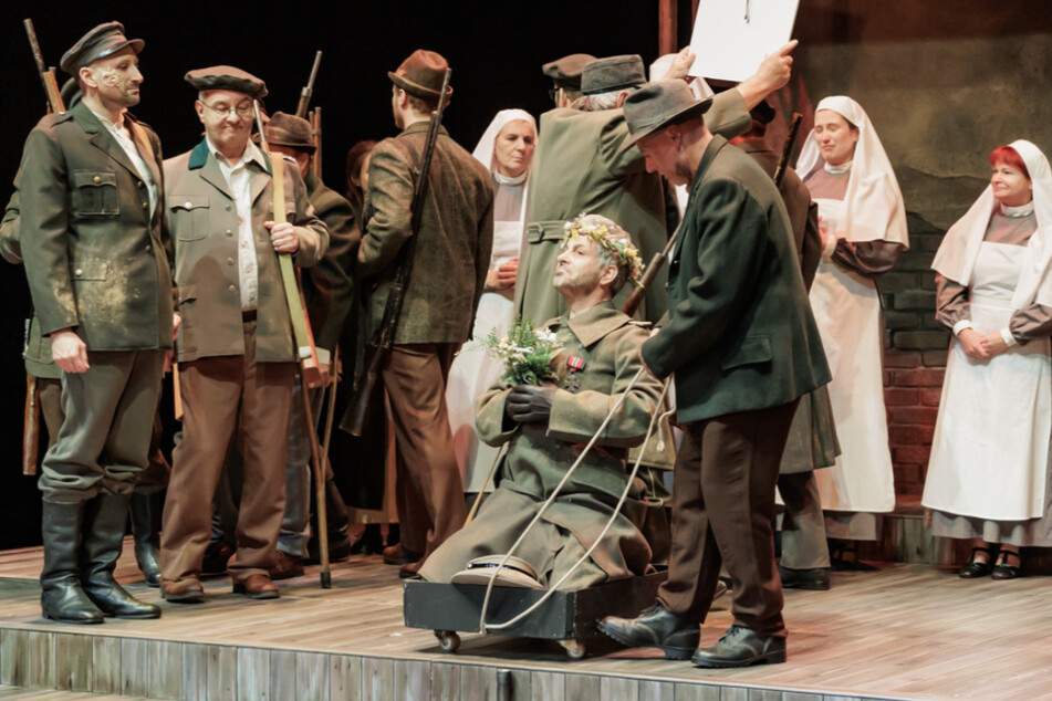 Die Premiere in Plauen findet ab 7. Oktober statt und in Zwickau ab dem 5. November.