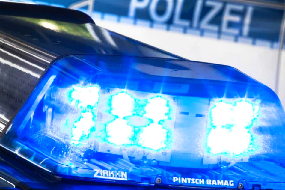 Die Polizei sucht Zeugen zu einem Raub in Chemnitz. (Symbolbild)