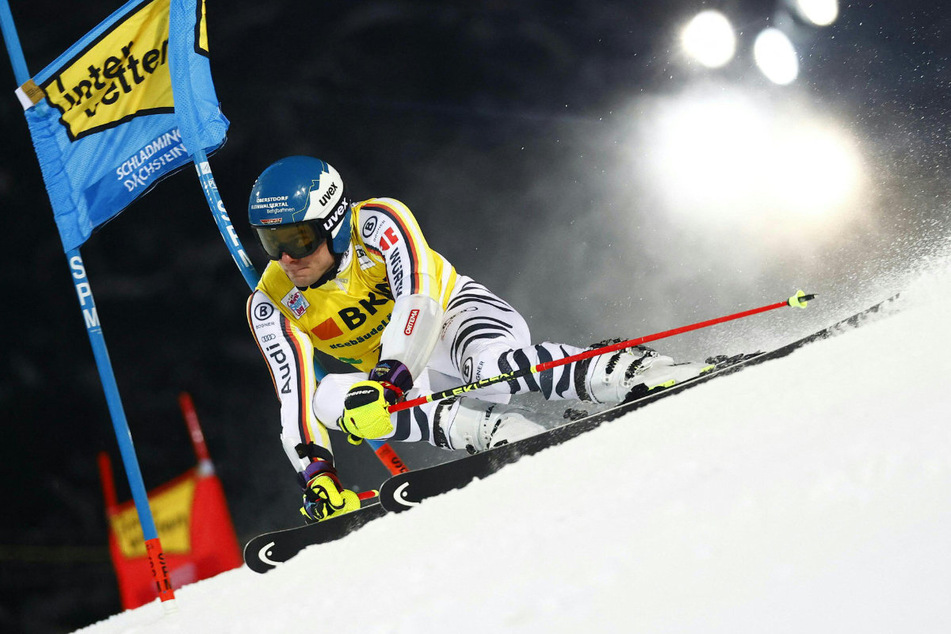 Beim Schladminger Nachtrennen konnte sich Skirennfahrer Alexander Schmid (28) unter die besten Zehn kämpfen.