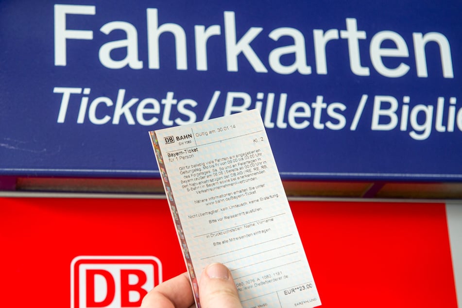 Über 1000 Tickets kaufte der Münchner mit gestohlenen Kreditkarten. (Symbolbild)