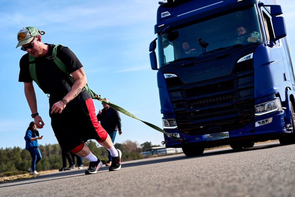 Acht Tonnen sind für den Strongman Felix Zappe (35) kein Problem.
