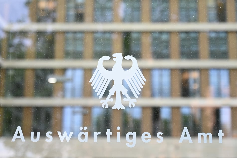 Das Auswärtige Amt rät deutschen Staatsbürgern "dringend" von einer Reise nach Israel ab.