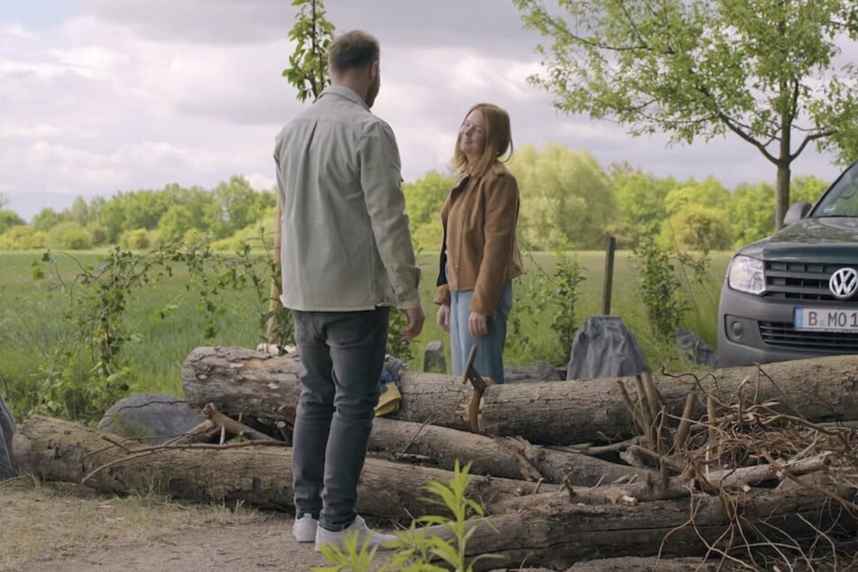 Erik und Toni sehen sich bei ihrer Reise nach Dänemark mit Hindernissen konfrontiert.