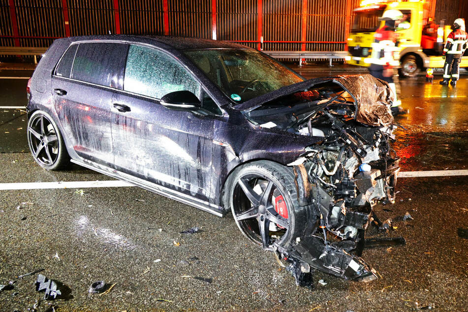 Zu hohe Geschwindigkeit auf nasser Fahrbahn: Drei Verletzte bei Unfall auf A4