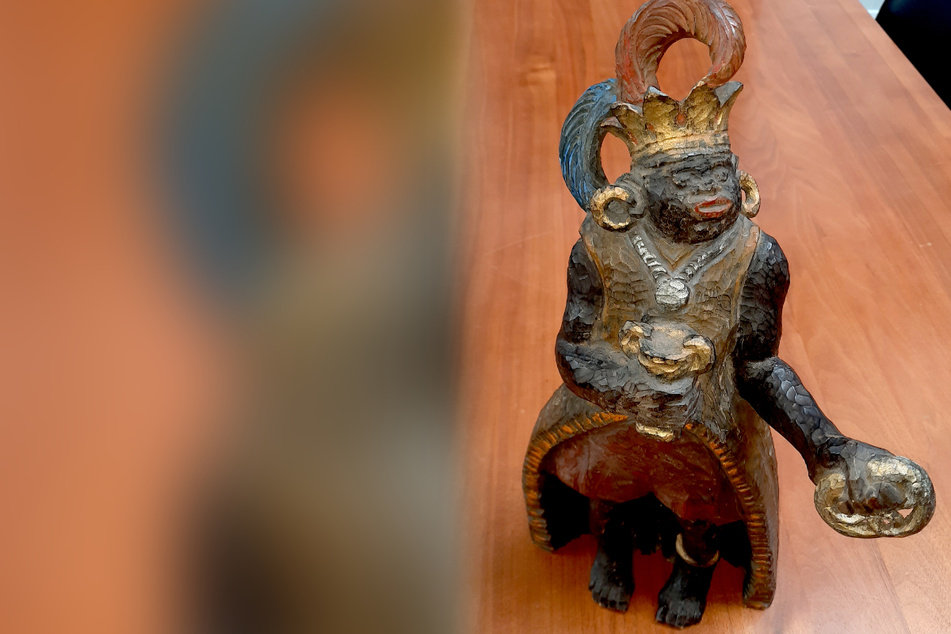 Die Figur des schwarzen Königs, um die es geht.
