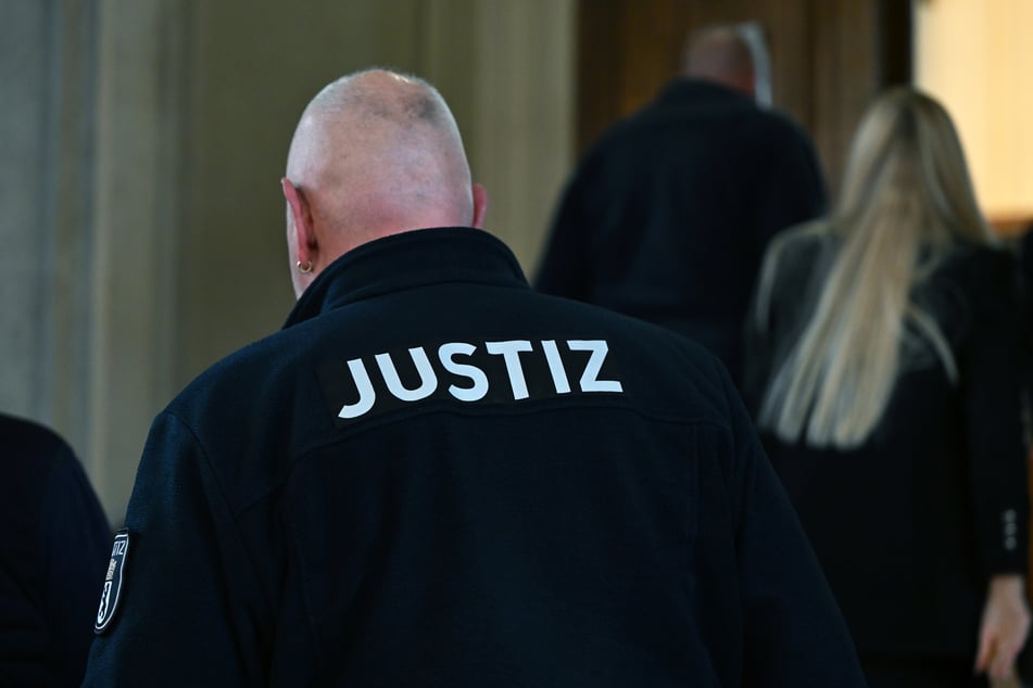 Beschäftigte in gefängnissen sollen besser geschützt werden. (Symbolfoto)