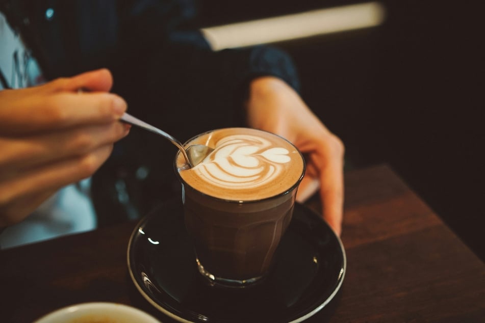 Physicist Francesca Ferlaino describes what would happen if you tried to stir a superfluid with a spoon like coffee.