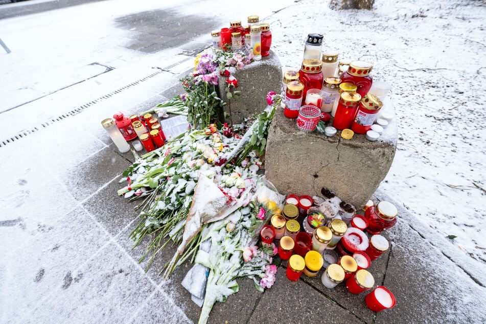 Bei einem Anschlag auf eine Verdi-Kundgebung in München am Donnerstag starben zwei Menschen.