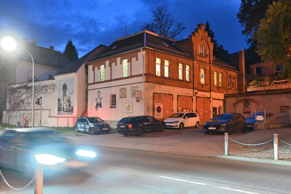 Der Jugendclub "Alte Feuerwehr" an der Crimmitschauer Schulstraße: Nach 28 Jahren könnte zum Jahresende Schluss sein. Foto: Maik Börner