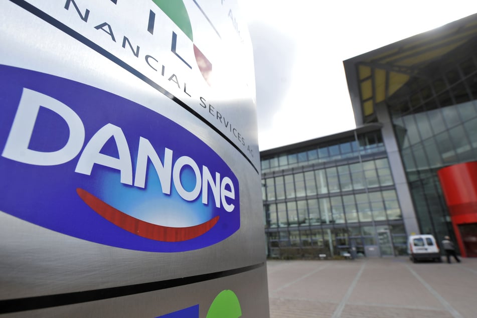 Der Lebensmittelkonzern Danone musste mehrere Chargen Babynahrung zurückrufen.