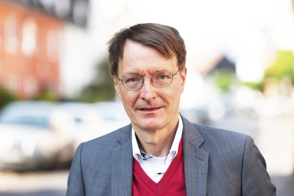 Karl Lauterbach (58, SPD) hat den FCL kritisiert.