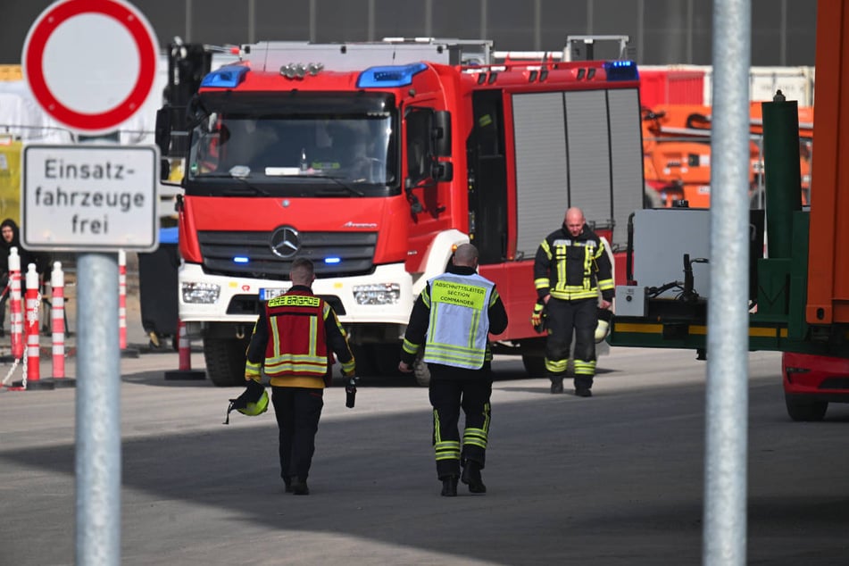 Am Dienstag musste nach einem Batterie-Vorfall bei Tesla die Werksfeuerwehr anrücken. (Archivfoto)