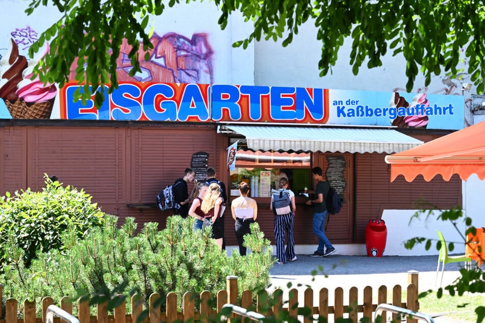 Seit über 70 Jahren verwöhnt der Eisgarten an der Kaßbergauffahrt seine Gäste mit cremigen Softeis.