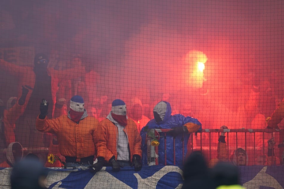 Einige Fans von Hansa Rostock sorgen neben guter Stimmung auch immer wieder für Gewalteskapaden.