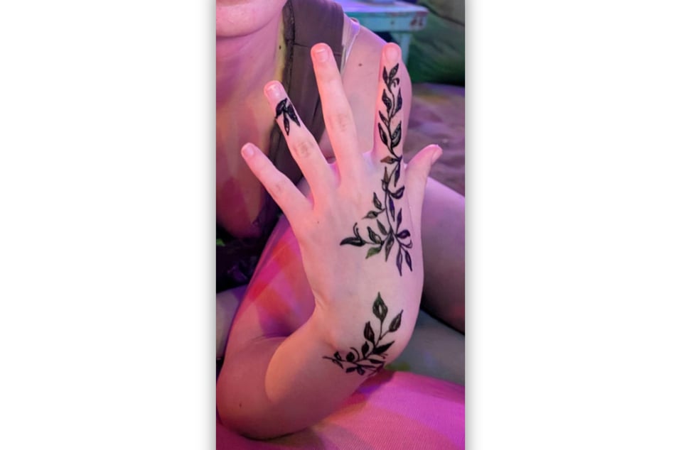 Zunächst wirkte es wie ein harmloses Henna-Tattoo.