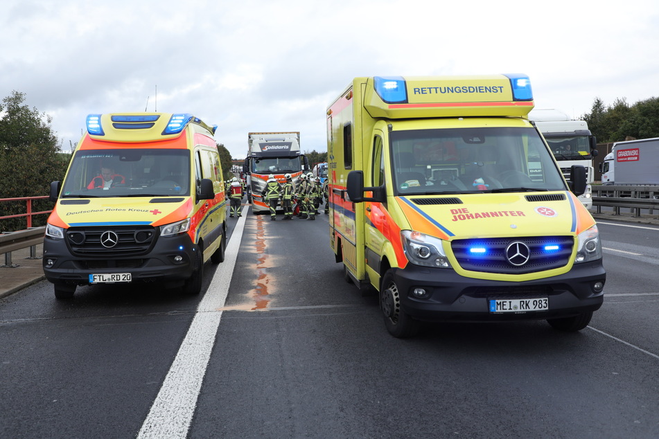 Zwei Rettungswagen und ein Rettungshubschrauber wurden zum Unfallort alarmiert.
