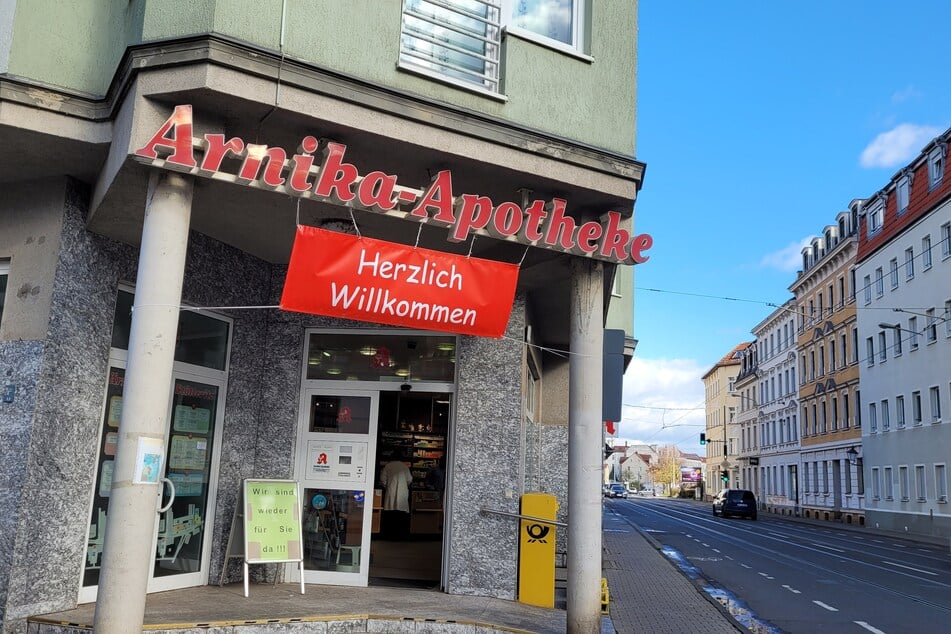 Die Arnika-Apotheke hat wieder für alle Stötteritzer geöffnet.
