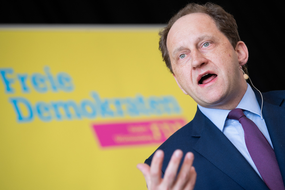Der Vorsitzende der Deutsch-Israelischen Parlamentariergruppe im Bundestag, Alexander Graf Lambsdorff (54, FDP), hat in Bonn den Angriff auf die Synagoge verurteilt. (Archivfoto)